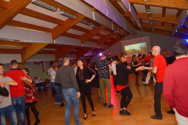 Natale con la migliore scuola di salsa cubana di Padova